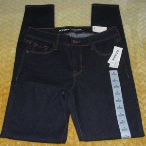 Women's Old Navy Mid-rise Super Skinny Jeans Size 4 NWT-$34.94.